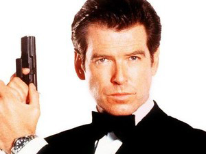 James Bond intepretado por Pierce Brosnan
